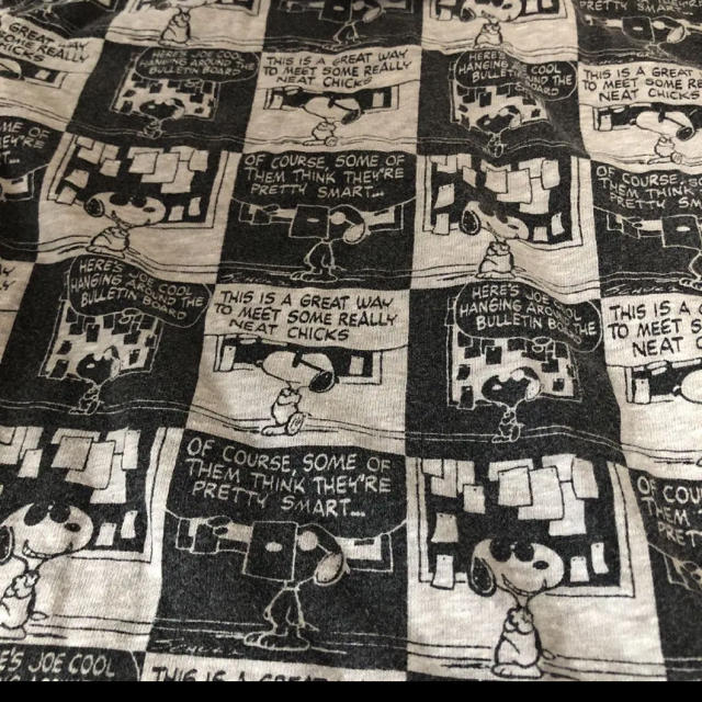 PEANUTS(ピーナッツ)のピーナッツ スヌーピー サングラス 半袖シャツ 120 130 グレー キッズ/ベビー/マタニティのキッズ服男の子用(90cm~)(Tシャツ/カットソー)の商品写真