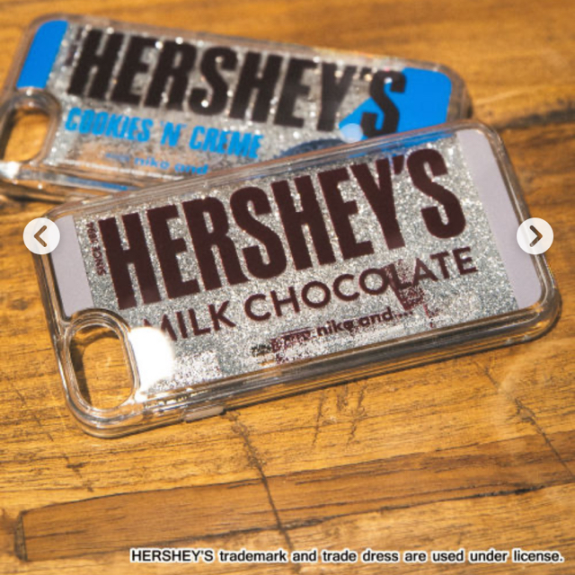 niko and...(ニコアンド)のニコアンド   スマホケース　HERSHEY'S グリッター　niko and スマホ/家電/カメラのスマホアクセサリー(iPhoneケース)の商品写真