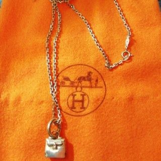 エルメス(Hermes)の断捨離価格♪エルメスのケリー型ネックレストップ(AG925)とネックレスセット(ネックレス)