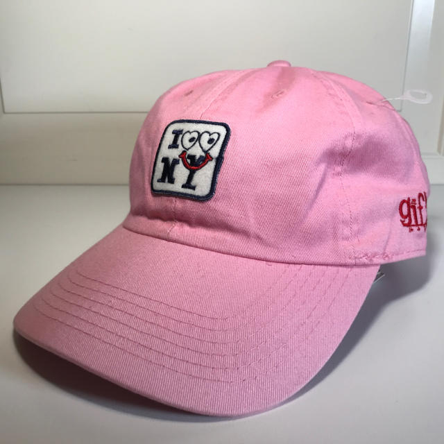 新品未使用　マークゴンザレス　ピンクローキャップ　送料無料　男女兼用 レディースの帽子(キャップ)の商品写真