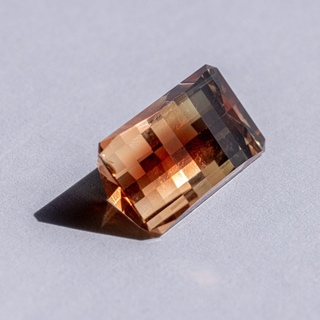 オレゴンサンストーン　7.9ct　ピクセルカット(その他)