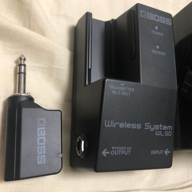 BOSS WL-50 ギター ワイヤレス ほぼ未使用 付属品全てあり BOSS WL-50 ギター ワイヤレス ほぼ未使用 付属品全てあり