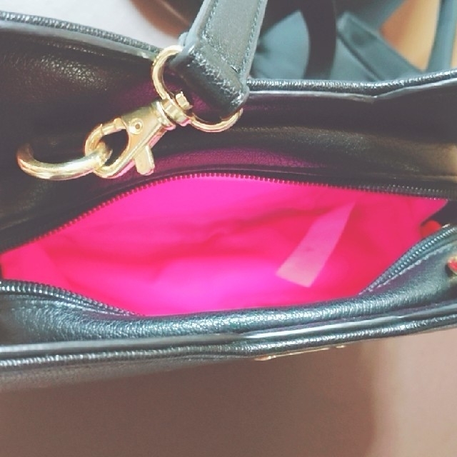 GU(ジーユー)の🌟最終価格9/15削除🌟ルナショルダーバッグ(GU) レディースのバッグ(ショルダーバッグ)の商品写真