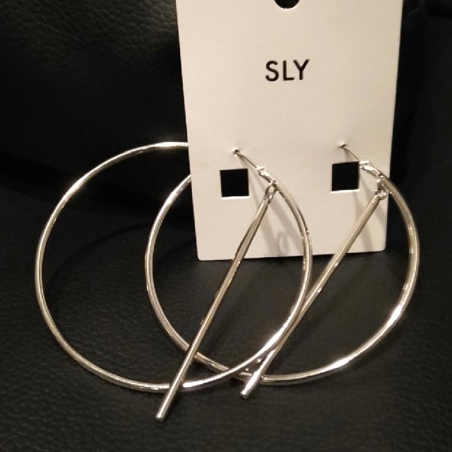 SLY(スライ)のSLY 新品未使用!フープピアス レディースのアクセサリー(ピアス)の商品写真