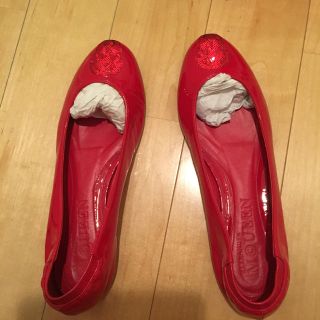 アレキサンダーマックイーン(Alexander McQueen)のアレキサンダーエナメルフラット(バレエシューズ)