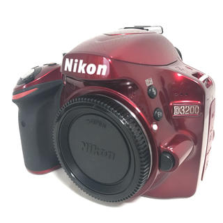 ニコン(Nikon)のNikon D3200 レッド ★2400万画素★【本体・充電器付属】(デジタル一眼)