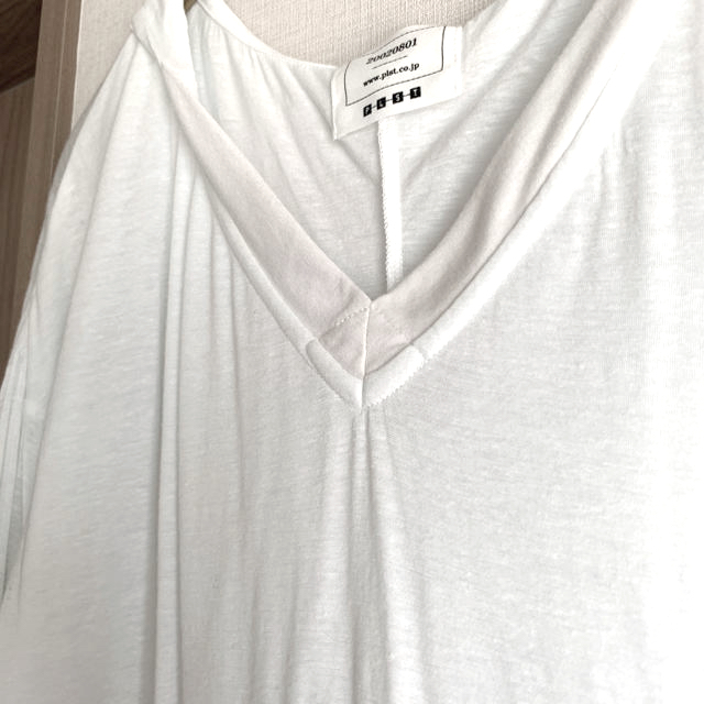 PLST(プラステ)の白パーカーTシャツトップス カットソーPLST レディースのトップス(カットソー(長袖/七分))の商品写真