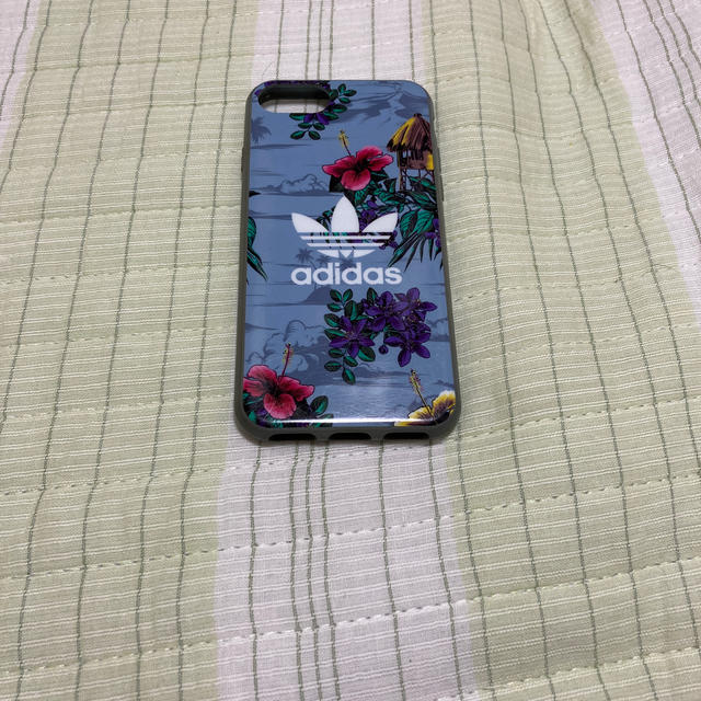 Adidas Iphone Se ケース Adidas Originals の通販 By K S Shop アディダスならラクマ