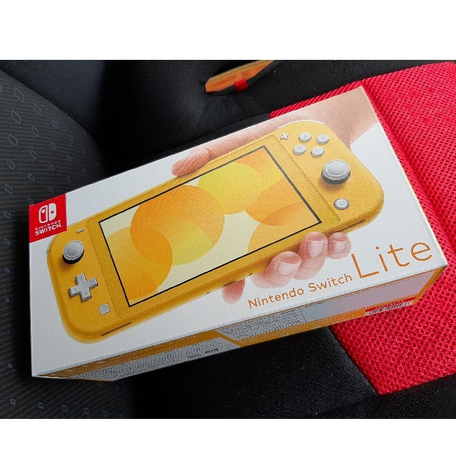 人気沸騰 新品☆日本版 NINTENDO SWITCH NINTENDO SWITCH LITE イエ