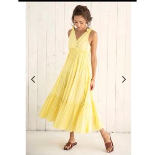 アリシアスタン(ALEXIA STAM)の【美品】ALEXIA STAM Dot Tiered Dress Yellow(ロングワンピース/マキシワンピース)