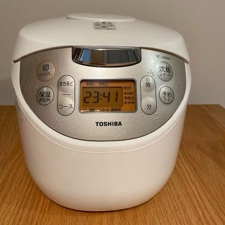 トウシバ(東芝)の【値下げ中！】RC-10MSH-W 炊飯器 ホワイト [5.5合 /マイコン](炊飯器)