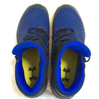 アンダーアーマー(UNDER ARMOUR)のアンダーアーマー（UNDER ARMOUR） バスケットシューズ (スニーカー)