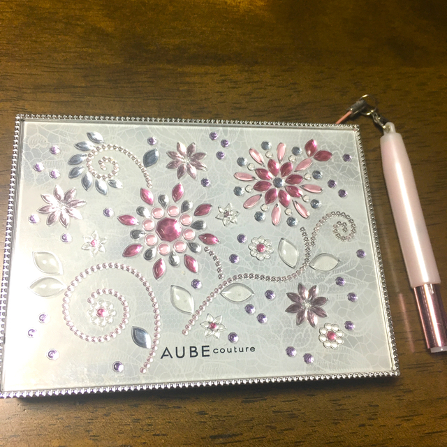 AUBE(オーブ)のオーブ　クチュール　デザイニングジュエルコンパクト　おまけつき コスメ/美容のキット/セット(コフレ/メイクアップセット)の商品写真