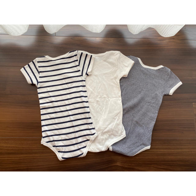 PETIT BATEAU(プチバトー)のあきら様専用※プチバトー  定番　マリエール柄　半袖ロンパース　3枚組　現行品 キッズ/ベビー/マタニティのベビー服(~85cm)(ロンパース)の商品写真