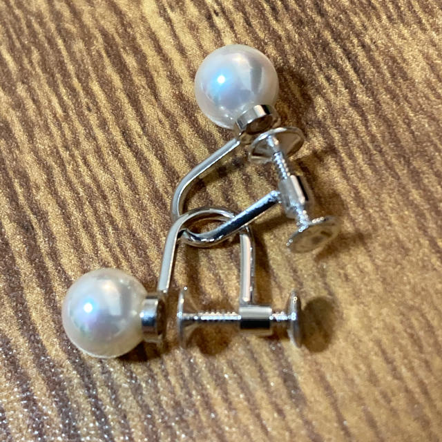 真珠のイヤリング レディースのアクセサリー(イヤリング)の商品写真