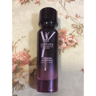 イヴサンローランボーテ(Yves Saint Laurent Beaute)のYSLイヴ・サンローラン美容液❤️30ml フォーエバーリブレイターＹセラムＮ(美容液)