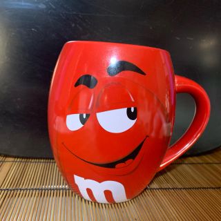 エムアンドエム(M&M)のm&m s マグカップ (赤)(マグカップ)