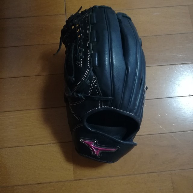 MIZUNO(ミズノ)のミズノ 軟式 グローブ 左利き用 上野由岐子モデル USED スポーツ/アウトドアの野球(グローブ)の商品写真