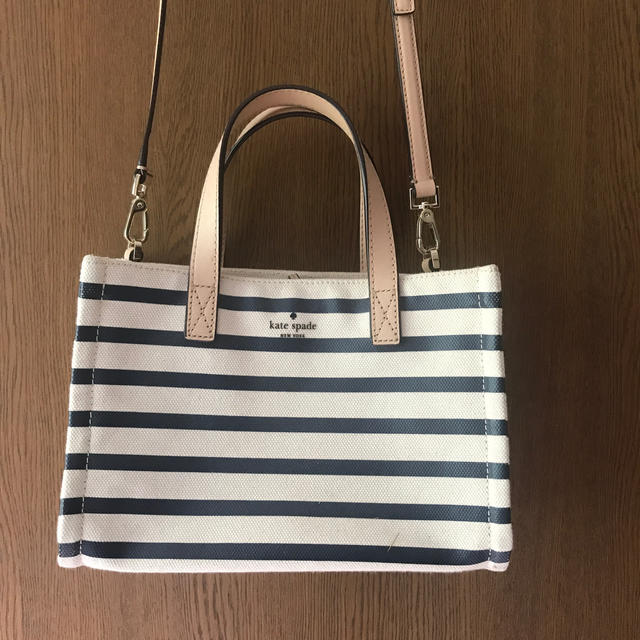 kate spade new york(ケイトスペードニューヨーク)のKate spadeトートバッグ限定価格です レディースのバッグ(トートバッグ)の商品写真