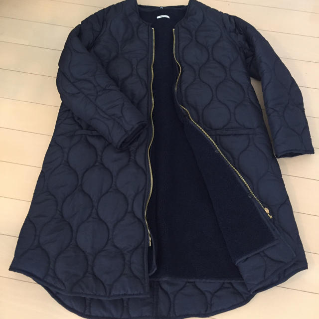 エマテイラー キルティングコート レア色 ネイビー レディースのジャケット/アウター(ロングコート)の商品写真