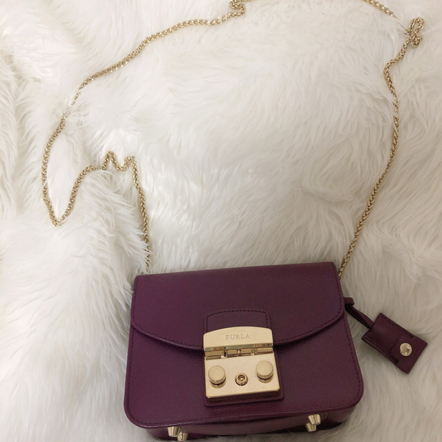 Furla(フルラ)のメトロポリス❤︎パープル💜 レディースのバッグ(ショルダーバッグ)の商品写真