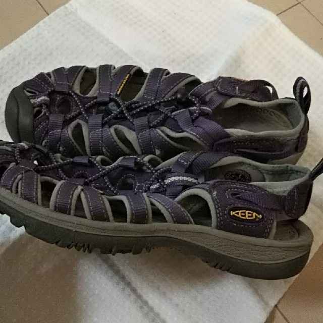 KEEN(キーン)のadgimptw様 専用 レディースの靴/シューズ(サンダル)の商品写真