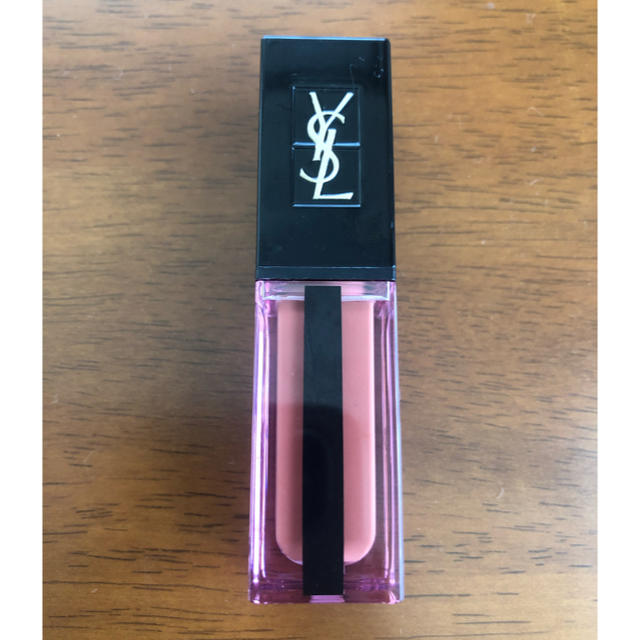 Yves Saint Laurent Beaute(イヴサンローランボーテ)のルージュピュールクチュールヴェルニウォーターステイン コスメ/美容のベースメイク/化粧品(口紅)の商品写真