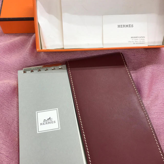 Hermes(エルメス)のHermes エルメスの メモ帳カバー インテリア/住まい/日用品の文房具(ノート/メモ帳/ふせん)の商品写真