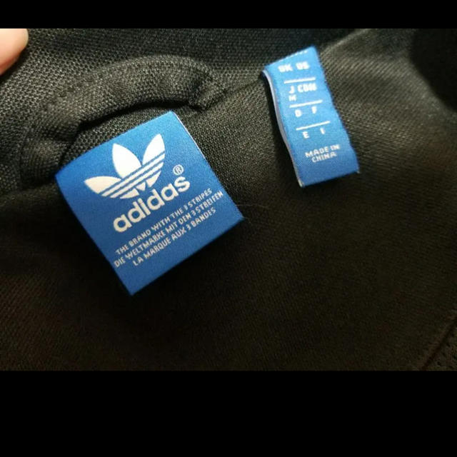adidas(アディダス)のadidas レディース レディースのジャケット/アウター(その他)の商品写真
