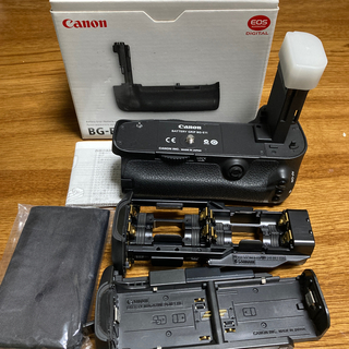キヤノン(Canon)のCanon BG-E11 バッテリーグリップ(デジタル一眼)