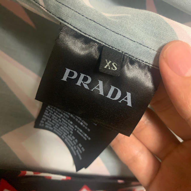 PRADA(プラダ)のprada プラダ　19aw ライトニング　ナイロンポプリンシャツ メンズのトップス(シャツ)の商品写真