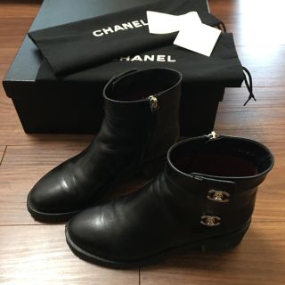 シャネル(CHANEL)のシャネル　ターンロック　ショートブーツ　35.5(ブーツ)