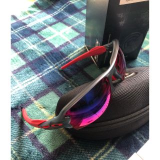 オークリー(Oakley)のスー様専用　OAKLEY  オークリーマットグレイスモーク　新品未使用(サングラス/メガネ)