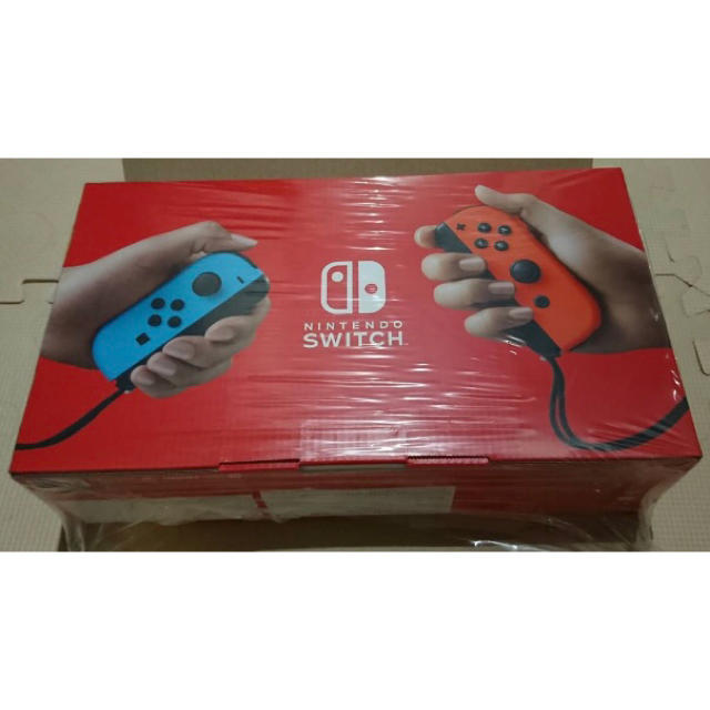 Nintendo Switch(ニンテンドースイッチ)のNintendo Switch ニンテンドー スイッチ ネオンブルー / レッド エンタメ/ホビーのゲームソフト/ゲーム機本体(家庭用ゲーム機本体)の商品写真