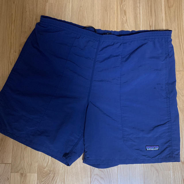 patagonia(パタゴニア)のパタゴニア バギーズショーツ サイズM(XL)紺色  ショートパンツ メンズのパンツ(ショートパンツ)の商品写真