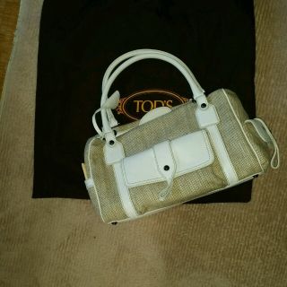 トッズ(TOD'S)のトッズ　バッグ(ハンドバッグ)