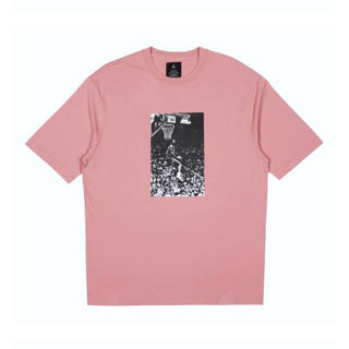 ナイキ(NIKE)のunion jordan Tシャツ pink Mサイズ(Tシャツ/カットソー(半袖/袖なし))