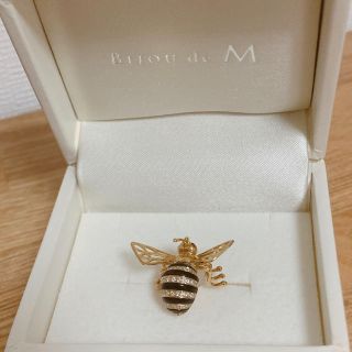 ビジュードM  ミオハルタカ　Beeピアス➕パールキャッチ付き(ピアス)