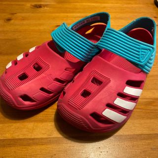 アディダス(adidas)のadidas サンダルkids女の子　20cm(サンダル)