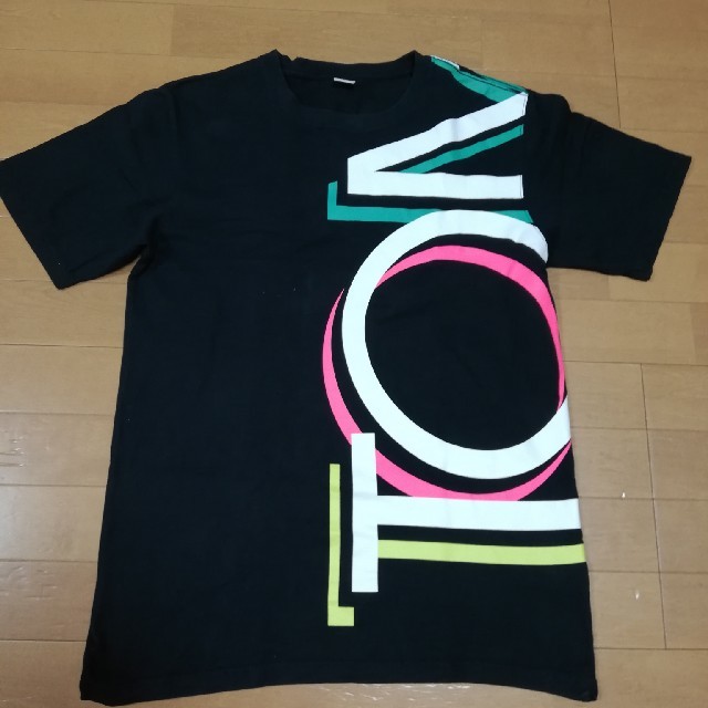 TOMMY(トミー)の【送料込】TOMMY ☆T シャツ メンズのトップス(Tシャツ/カットソー(半袖/袖なし))の商品写真