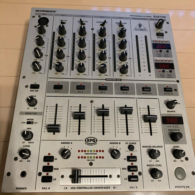 Pioneer(パイオニア)のBEHRINGER DJX 700 DJ ミキサー　 楽器のDJ機器(DJミキサー)の商品写真