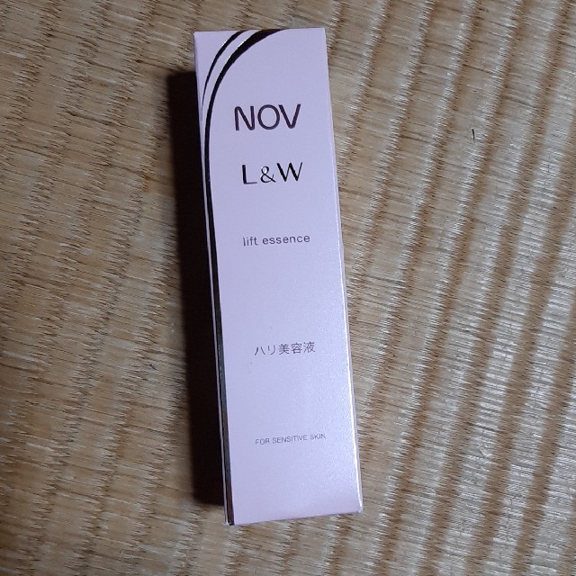 ノブ　L&W リフトエッセンス　28g コスメ/美容のスキンケア/基礎化粧品(美容液)の商品写真