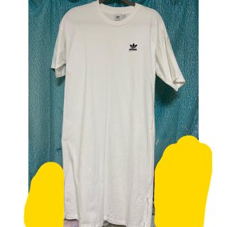 アディダス(adidas)のadidas Tシャツ　ワンピース(Tシャツ(半袖/袖なし))