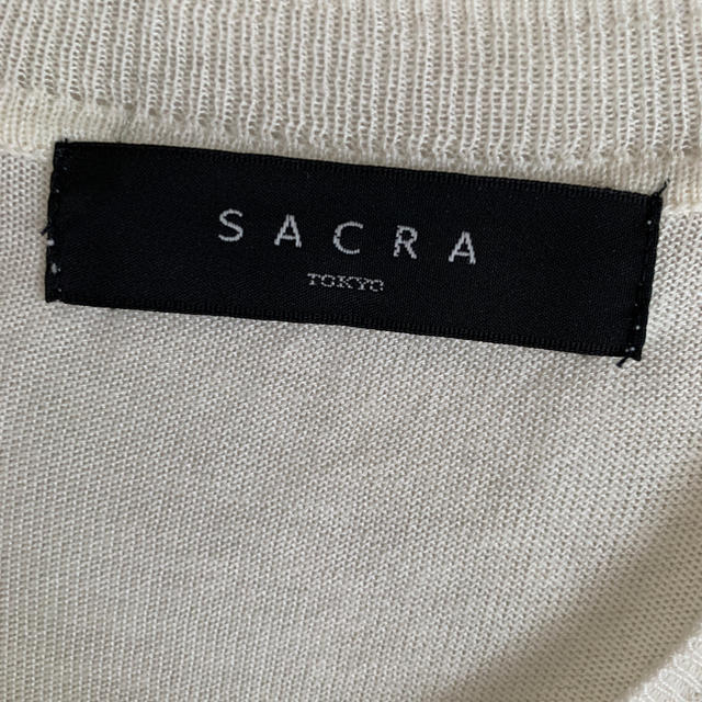 SACRA のボーダー薄手ニット