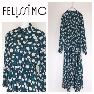 フェリシモ(FELISSIMO)の美品　フェリシモ　花柄 ロングワンピース　マキシ丈　長袖　M(ロングワンピース/マキシワンピース)