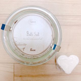 サボン(SABON)のSABON バスソルト ローズ 250ml(入浴剤/バスソルト)