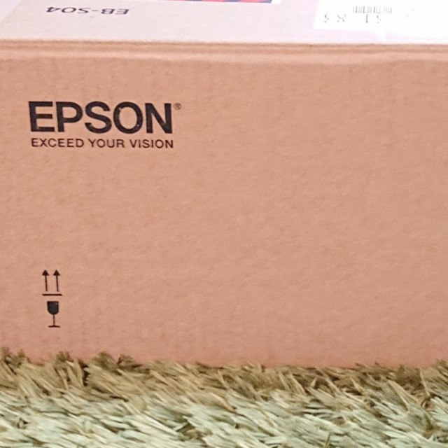 EPSON プロジェクター 希少 黒入荷！ stockshoes.co