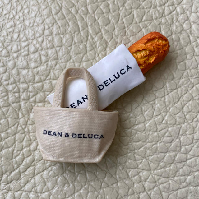 DEAN & DELUCA(ディーンアンドデルーカ)のDEAN&DELUCAのマグネット♡２つ❣️ エンタメ/ホビーのコレクション(ノベルティグッズ)の商品写真
