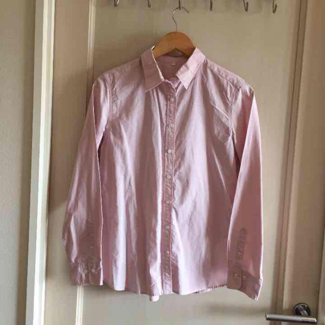 MUJI (無印良品)(ムジルシリョウヒン)の無印良品ピンクシャツLサイズ レディースのトップス(シャツ/ブラウス(長袖/七分))の商品写真