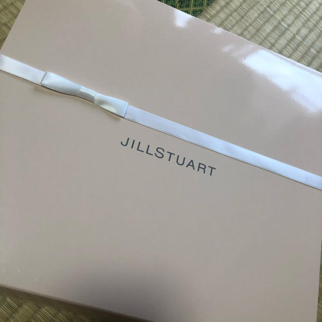 JILLSTUART(ジルスチュアート)のJILLSTUARTバスタオル、ハンドタオル インテリア/住まい/日用品の日用品/生活雑貨/旅行(タオル/バス用品)の商品写真